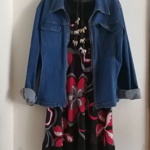 Short sleeve black and red dress